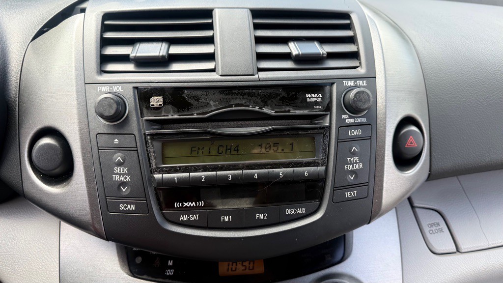 2011 Toyota Rav4 Image 17