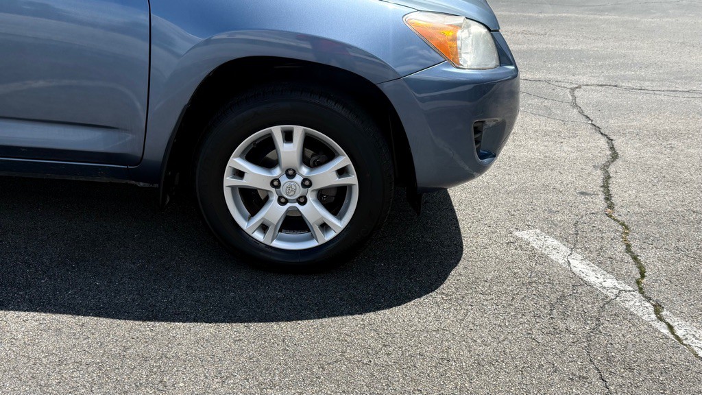 2011 Toyota Rav4 Image 23