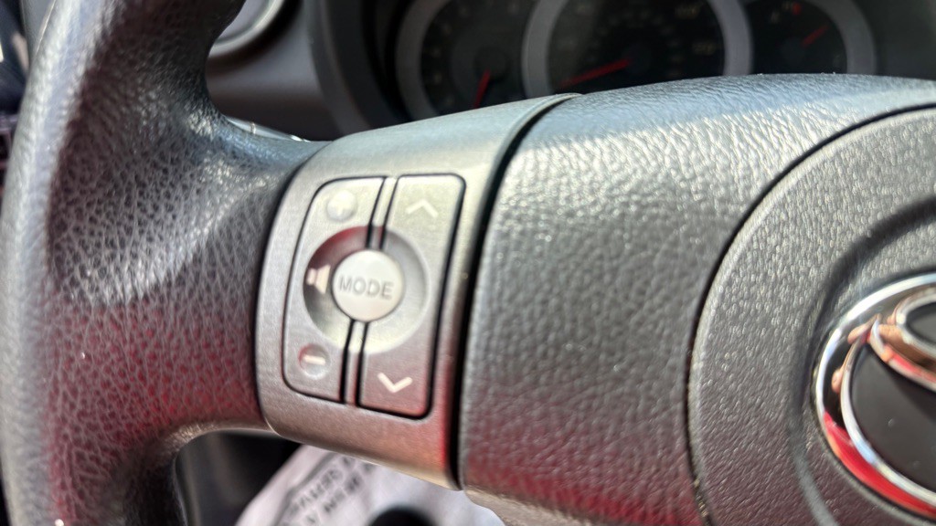 2011 Toyota Rav4 Image 26