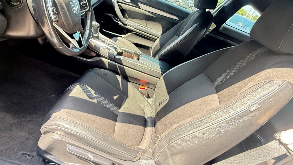 2019 Honda Civic Image 9