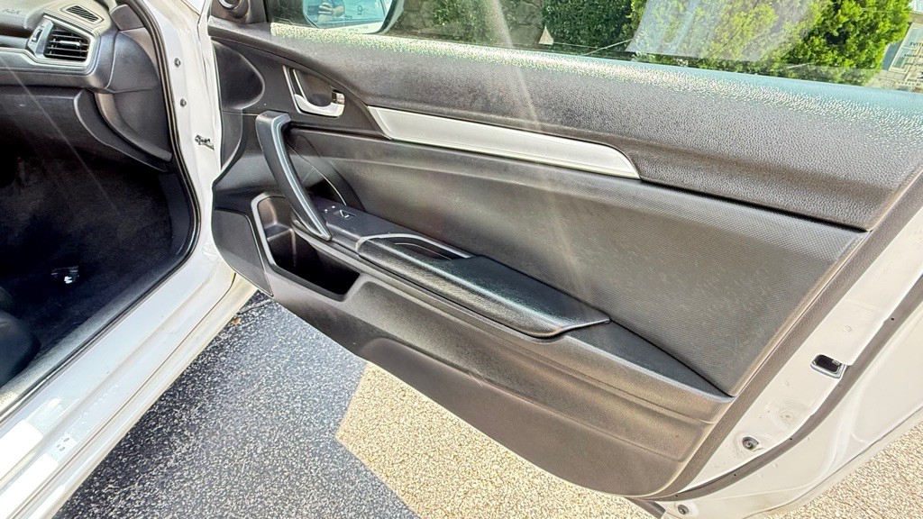2019 Honda Civic Image 21