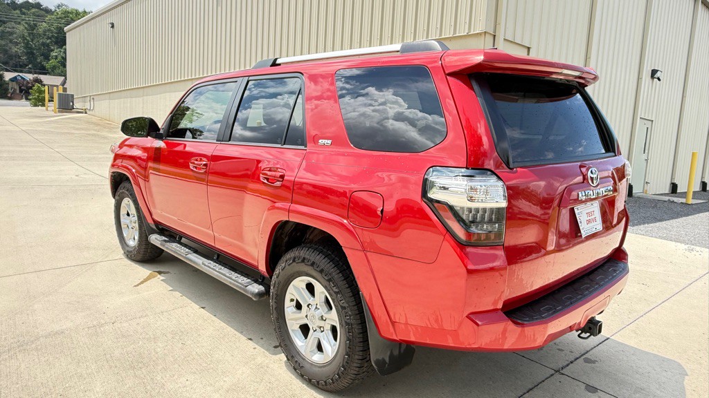 2020 Toyota 4Runner Image 4