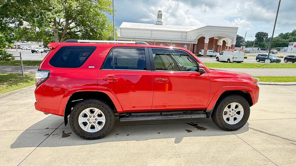 2020 Toyota 4Runner Image 5