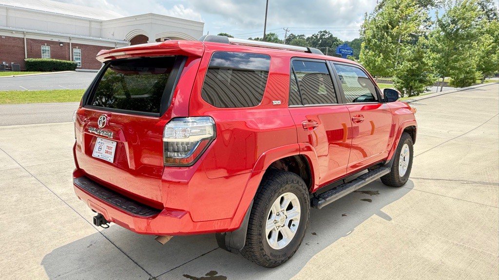 2020 Toyota 4Runner Image 6