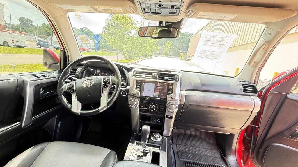 2020 Toyota 4Runner Image 10