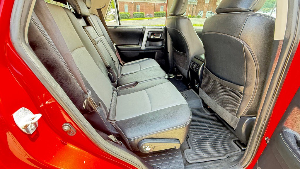 2020 Toyota 4Runner Image 11