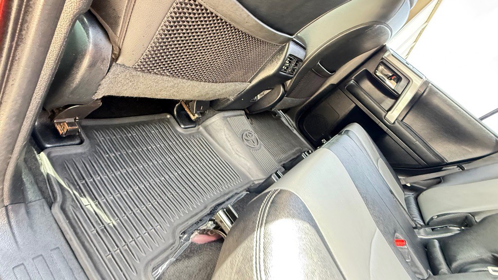 2020 Toyota 4Runner Image 15