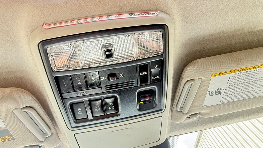 2020 Toyota 4Runner Image 27