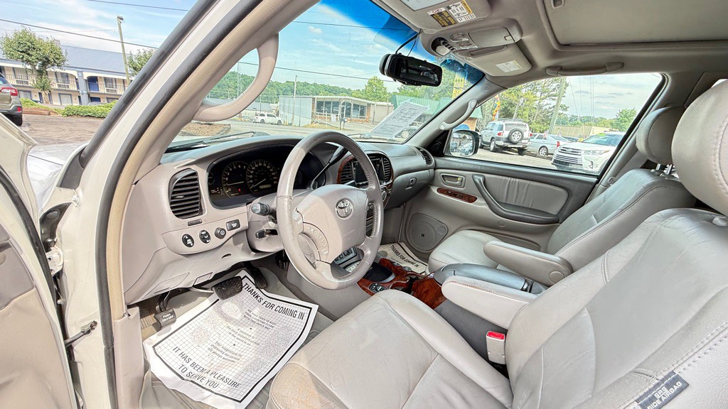 2006 Toyota Sequoia Image 9