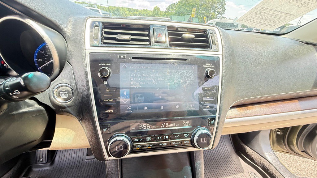2018 Subaru Outback Image 18