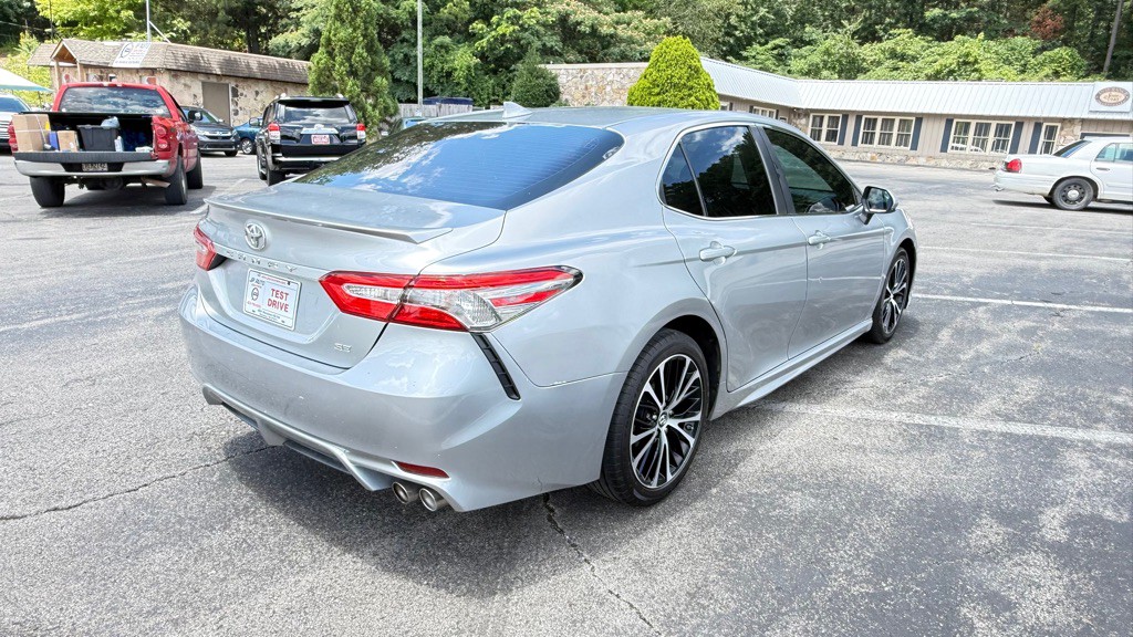 2019 Toyota Camry Image 5