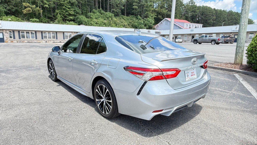 2019 Toyota Camry Image 7