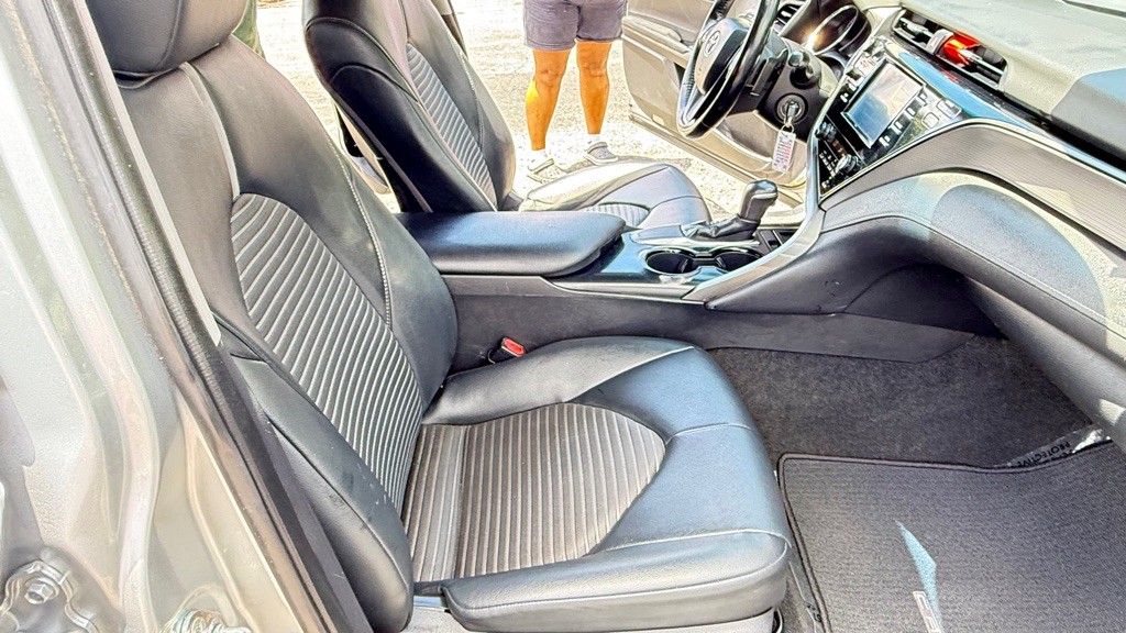 2019 Toyota Camry Image 13
