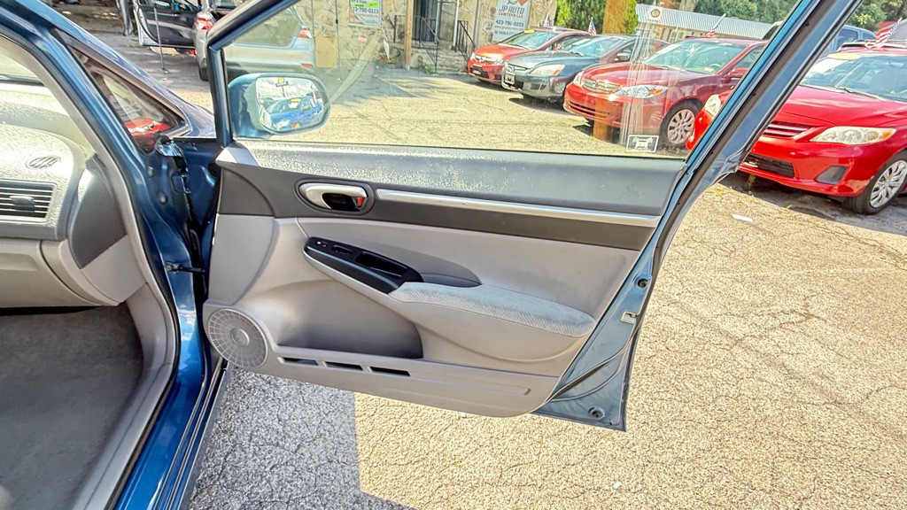 2010 Honda Civic Image 25