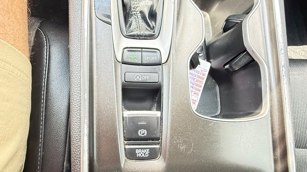 2021 Honda Accord Image 32
