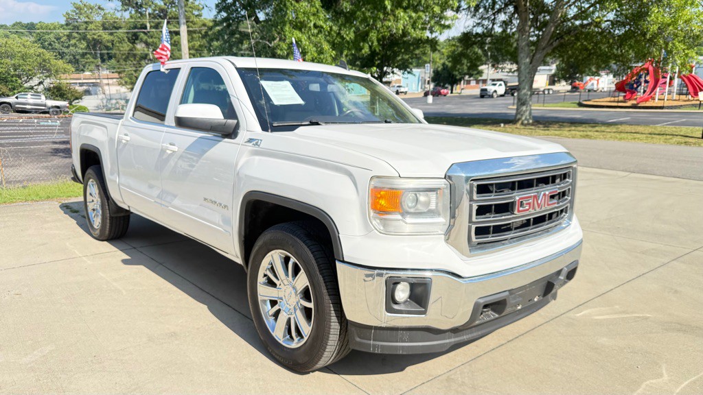 2015 GMC Sierra Image 2