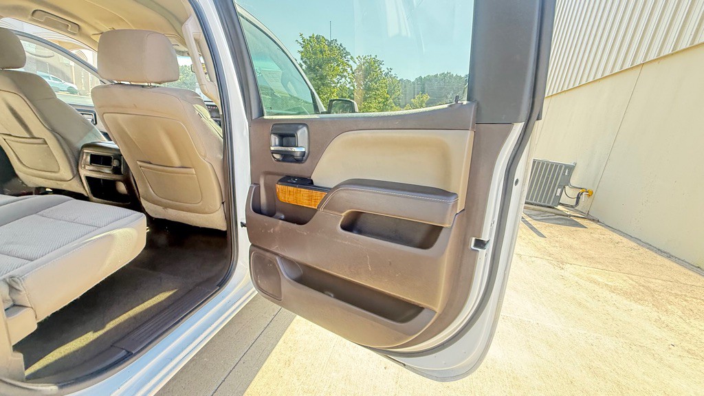 2015 GMC Sierra Image 28