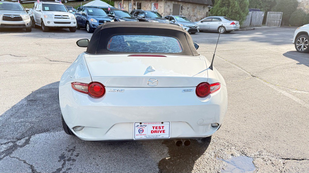 2016 Mazda MX-5 Miata Image 7