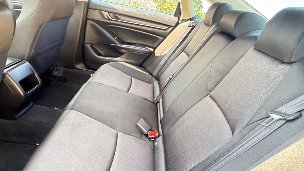 2019 Honda Accord Image 12