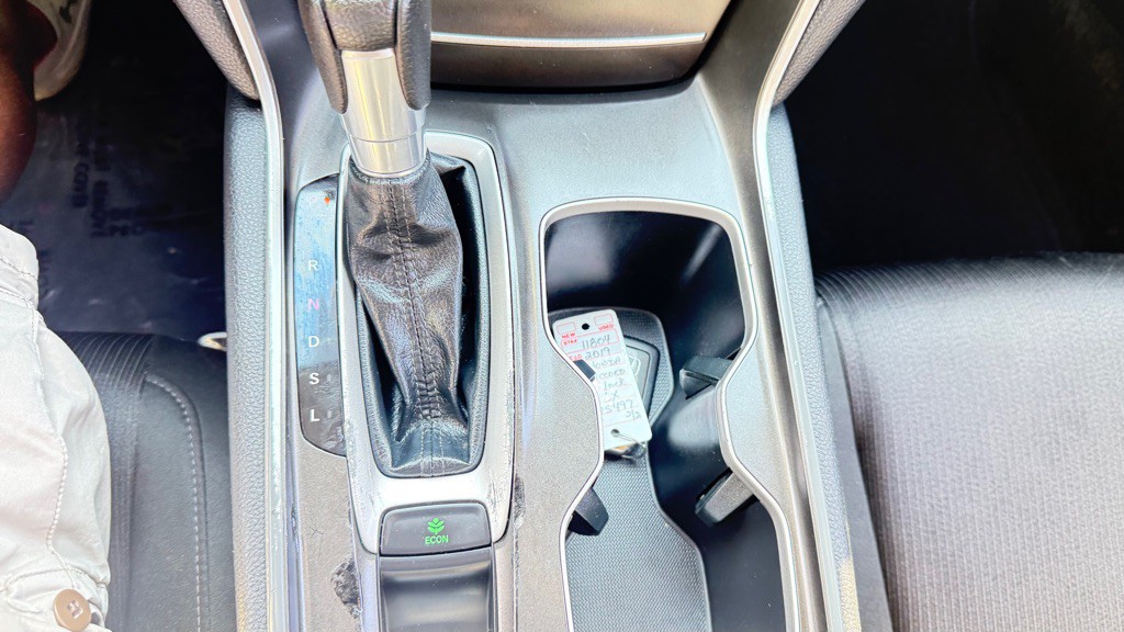 2019 Honda Accord Image 20