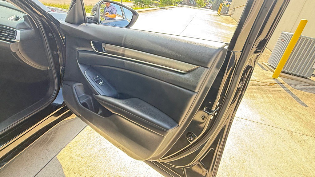 2019 Honda Accord Image 26