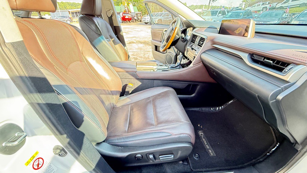 2016 Lexus RX Image 16