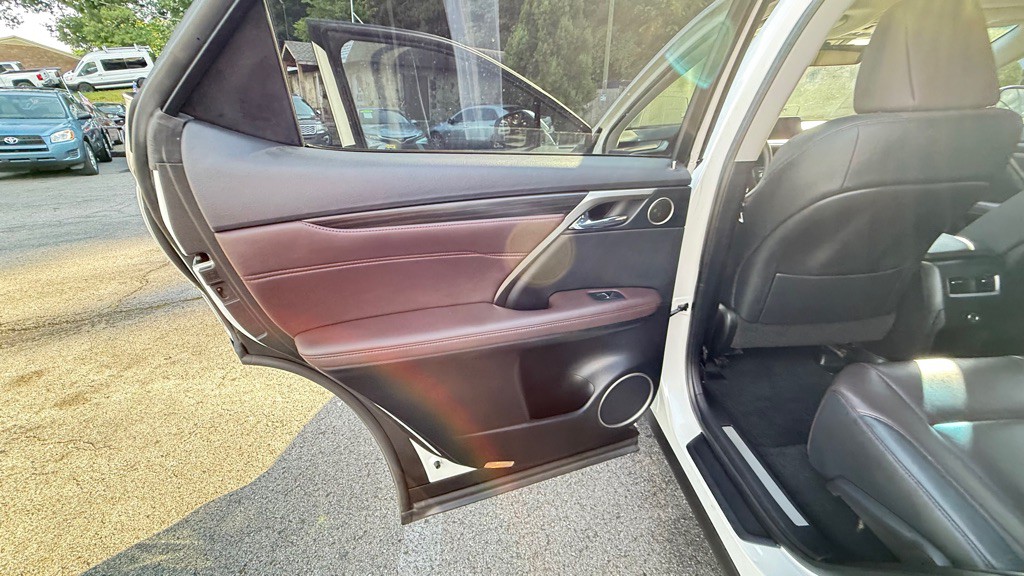 2016 Lexus RX Image 19
