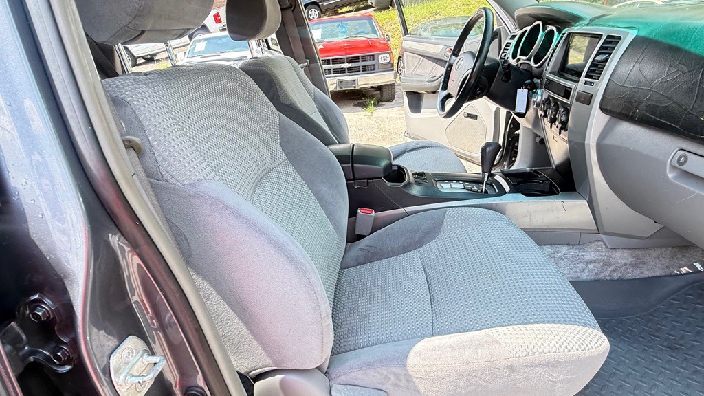 2004 Toyota 4Runner Image 15