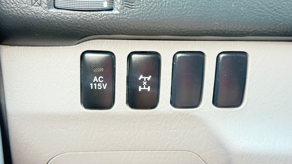 2004 Toyota 4Runner Image 21