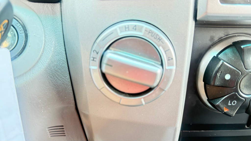 2004 Toyota 4Runner Image 22