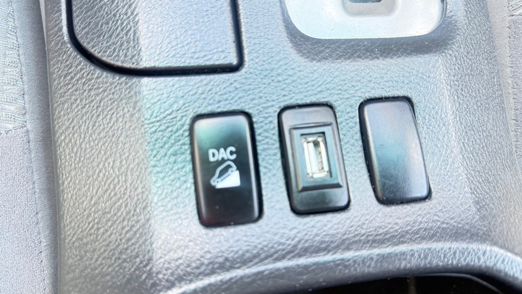 2004 Toyota 4Runner Image 23