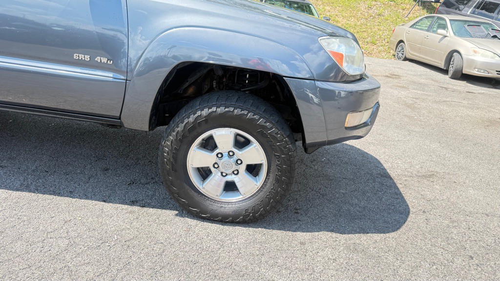 2004 Toyota 4Runner Image 27