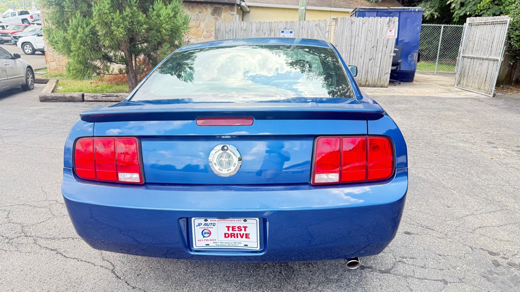 2007 Ford Mustang Image 8