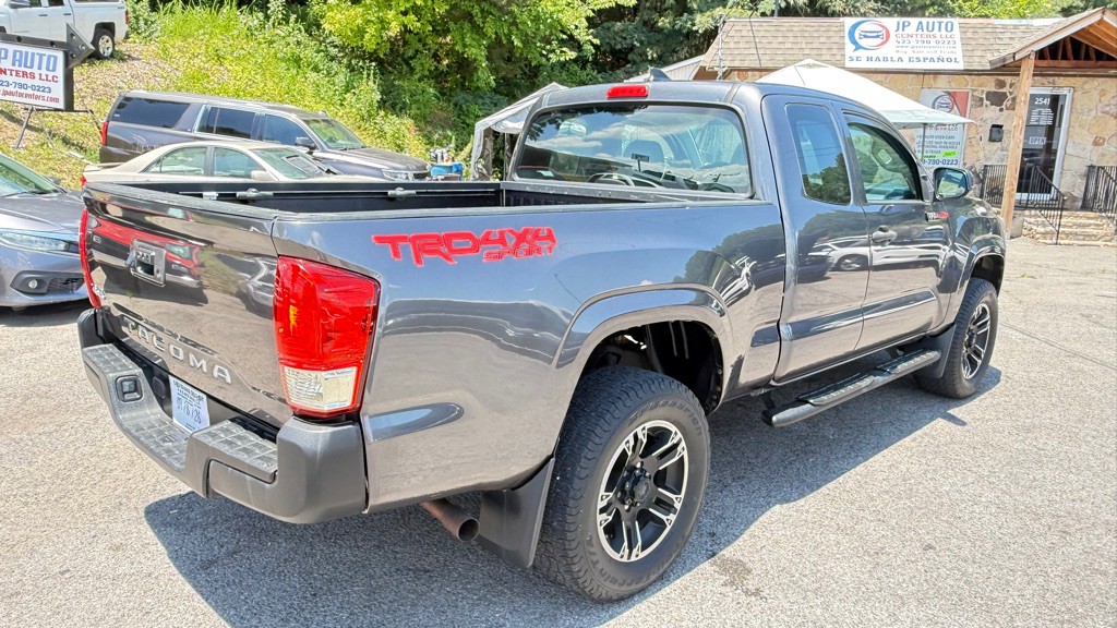 2018 Toyota Tacoma Image 7