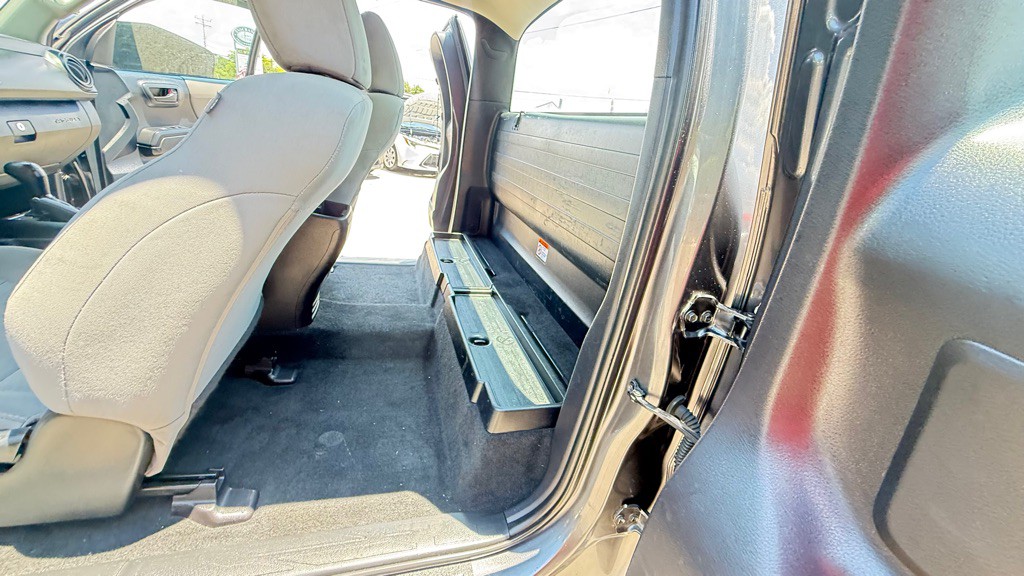 2018 Toyota Tacoma Image 23