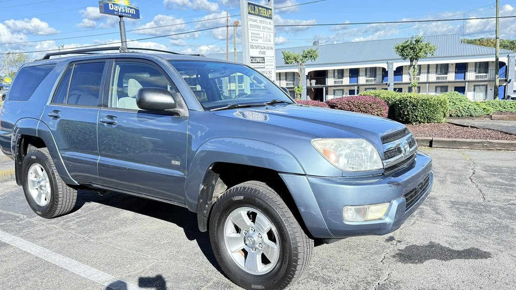 2005 Toyota 4Runner Image 2