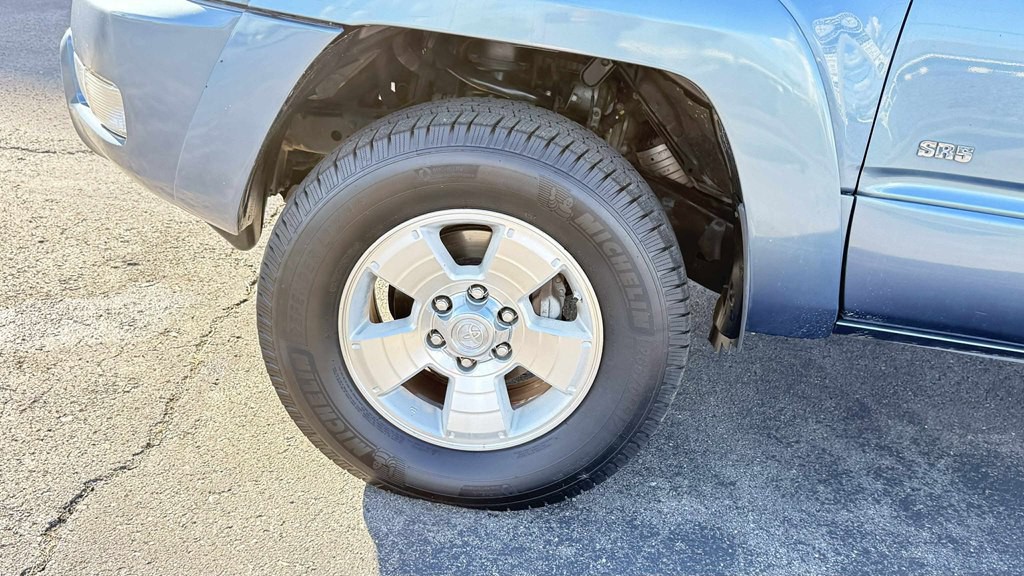 2005 Toyota 4Runner Image 19