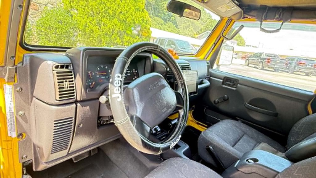 2001 Jeep Wrangler Image 11