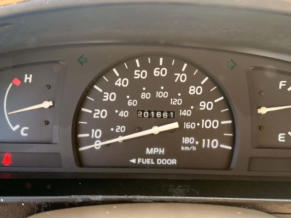 2004 Toyota Tacoma Image 10