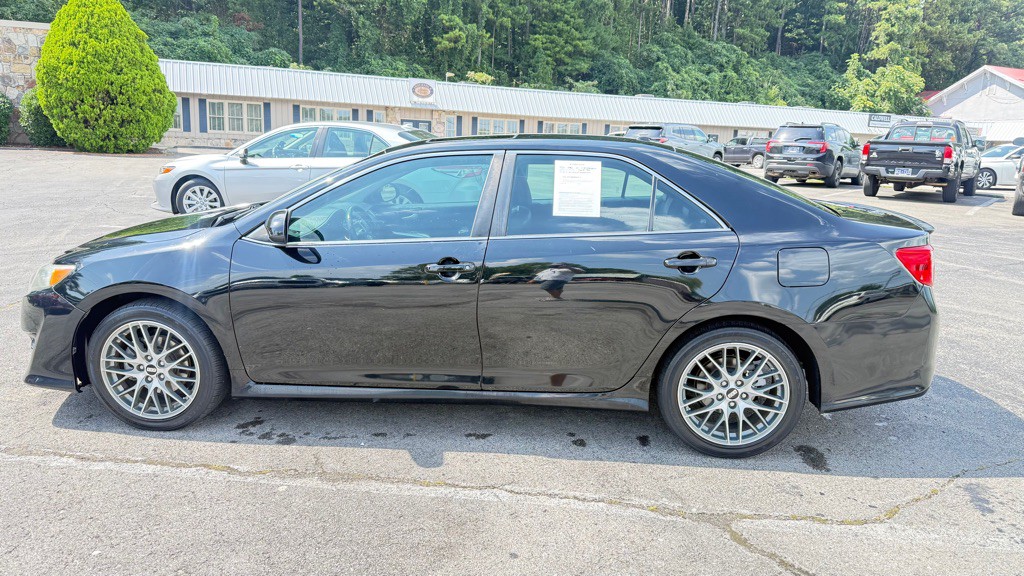 2013 Toyota Camry Image 4