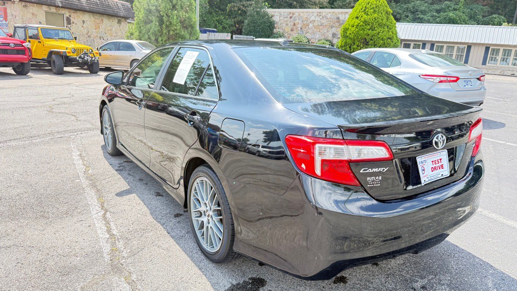 2013 Toyota Camry Image 7