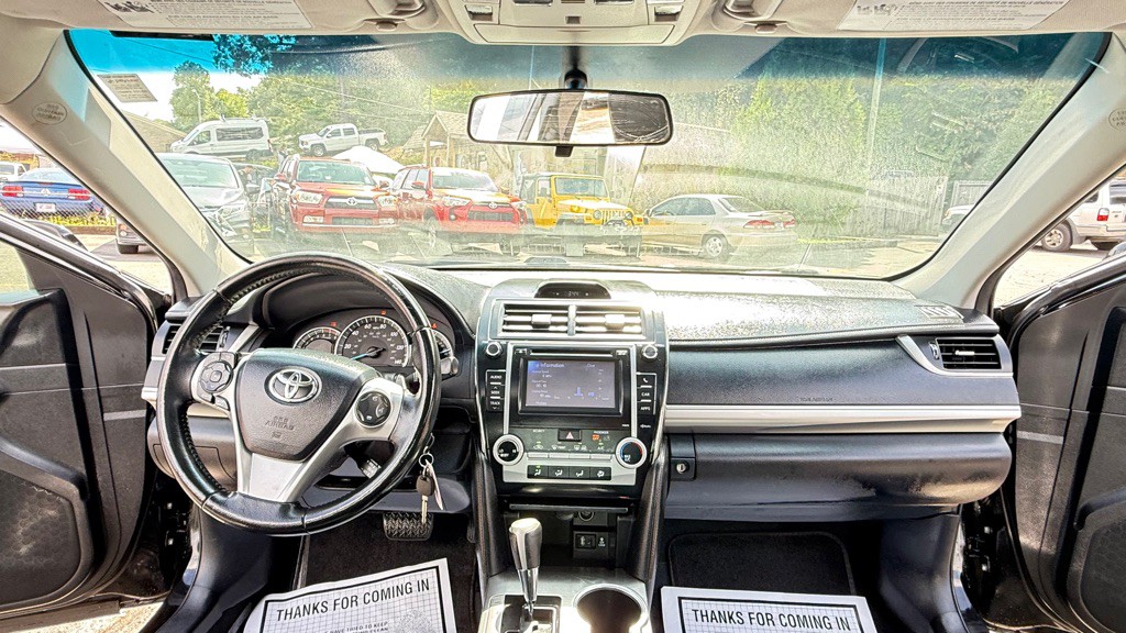 2013 Toyota Camry Image 14
