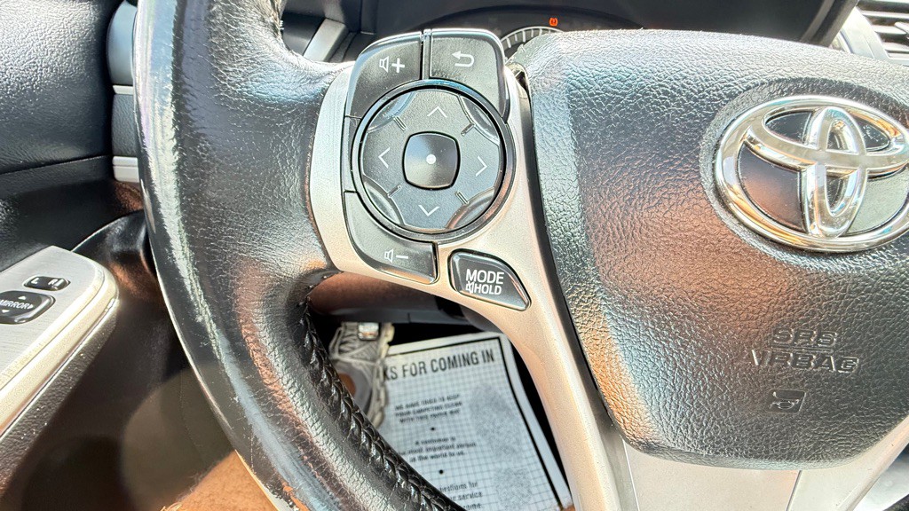2013 Toyota Camry Image 21