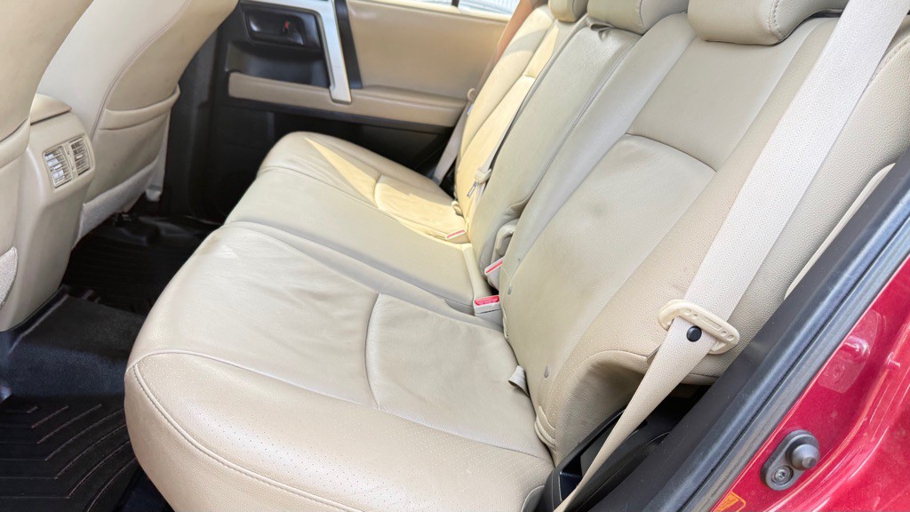 2010 Toyota 4Runner Image 10