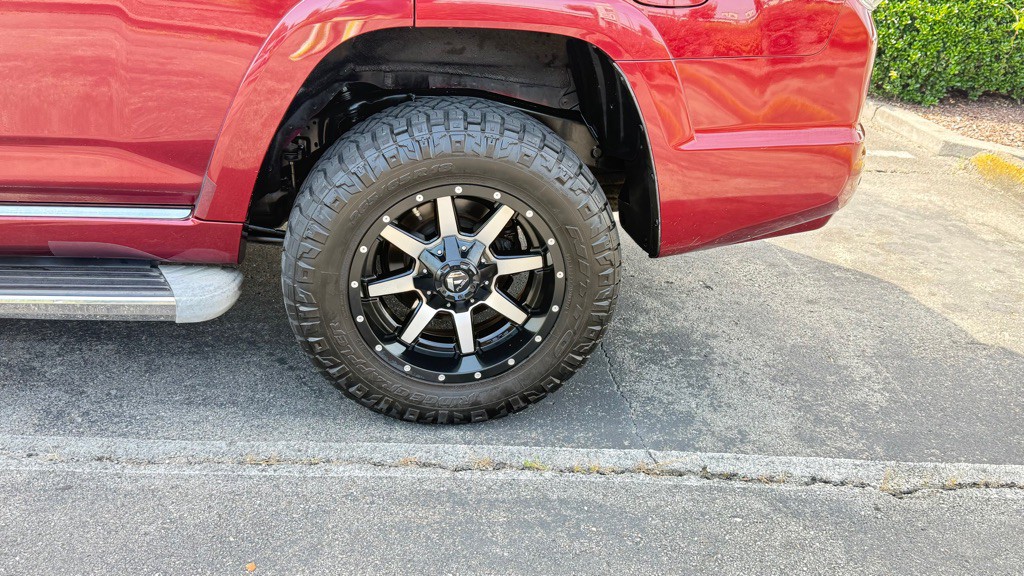 2010 Toyota 4Runner Image 25