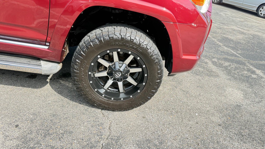 2010 Toyota 4Runner Image 26