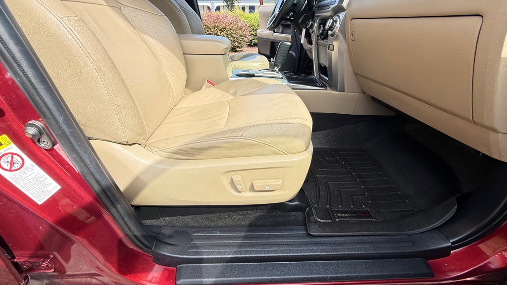 2010 Toyota 4Runner Image 31