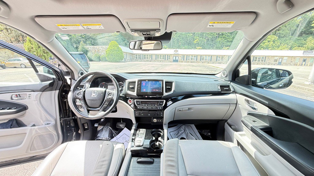 2017 Honda Pilot Image 15