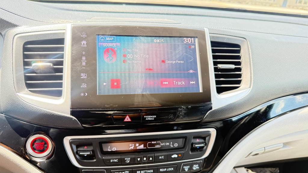 2017 Honda Pilot Image 19