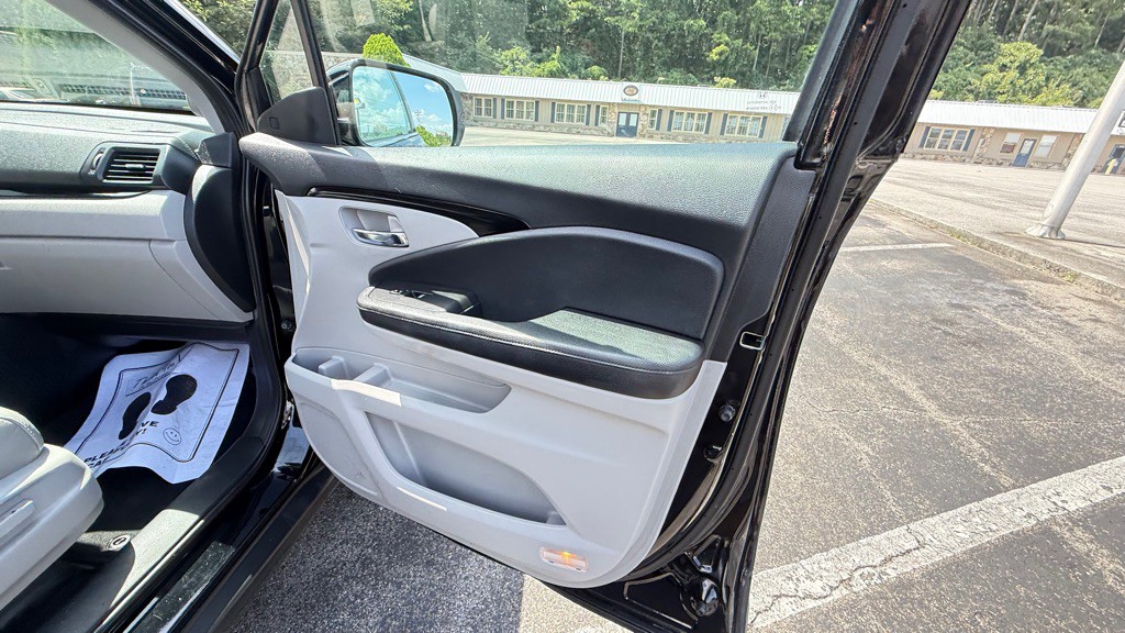 2017 Honda Pilot Image 22